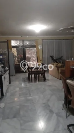 Rumah Mewah LB 400m2 Siap Huni Desain Elegan di Tomang, Jakarta Barat Rumah Mewah LB 400m2 Siap Huni Desain Elegan di Tomang, Jakarta Barat