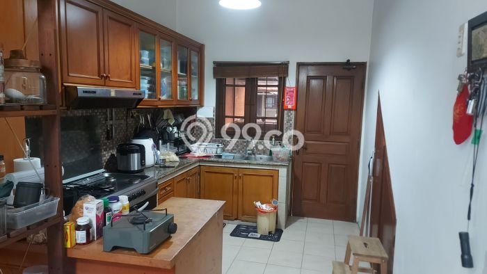 Ready to Use! Premium House LT 135m2 Desain Elegan di Puri Indah Ready to Use! Premium House LT 135m2 Desain Elegan di Puri Indah