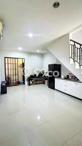 Jarang Ada! Rumah Kontrakan 2 Kamar Bagus Siap Huni Green Lake City Jarang Ada! Rumah Kontrakan 2 Kamar Bagus Siap Huni Green Lake City