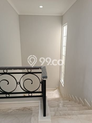 Hunian Mewah Dijual LT 120m2 di Kebon Jeruk, Jakarta Barat Hunian Mewah Dijual LT 120m2 di Kebon Jeruk, Jakarta Barat