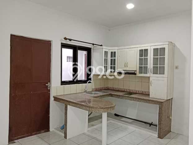 For Sale Rumah 2 Kamar Lokasi Ideal Bagus dan Strategis di Karawang Barat For Sale Rumah 2 Kamar Lokasi Ideal Bagus dan Strategis di Karawang Barat