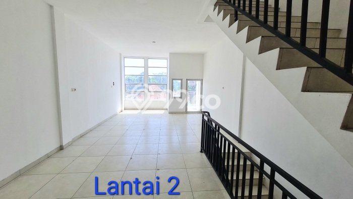 Ruko Dijual di Karawang Barat LT 57m2, LB 150m2 Solusi Investasi Cerdas Ruko Dijual di Karawang Barat LT 57m2, LB 150m2 Solusi Investasi Cerdas