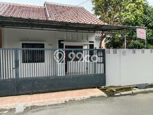 For Sale Rumah 2 Kamar Lokasi Ideal Bagus dan Strategis di Karawang Barat For Sale Rumah 2 Kamar Lokasi Ideal Bagus dan Strategis di Karawang Barat