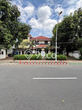 Kantor Dijual di Menteng LT 1046m2, LB 1200m2 untuk Investasi Kantor Dijual di Menteng LT 1046m2, LB 1200m2 untuk Investasi