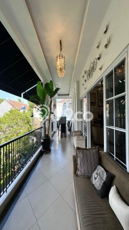 Ready to Use! Luxury House LT 690m2 Desain Elegan di Kemang Ready to Use! Luxury House LT 690m2 Desain Elegan di Kemang