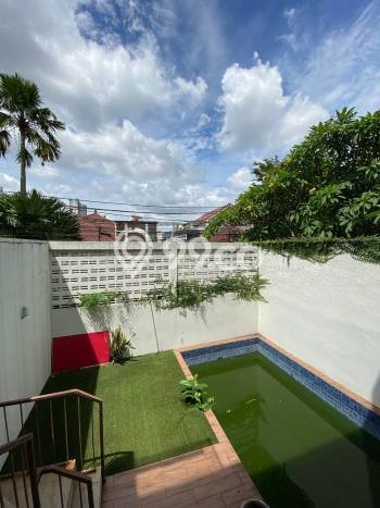 Rumah Luxury Modern Tanpa Renovasi di Ampera Jakarta Selatan Rumah Luxury Modern Tanpa Renovasi di Ampera Jakarta Selatan