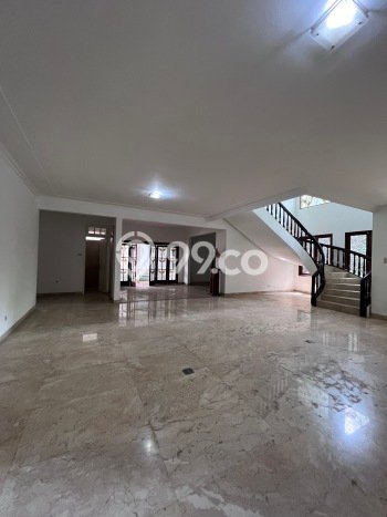 Dijual Rumah Premium dengan Fasilitas Sekitar Komplit di Cinere, Depok Dijual Rumah Premium dengan Fasilitas Sekitar Komplit di Cinere, Depok