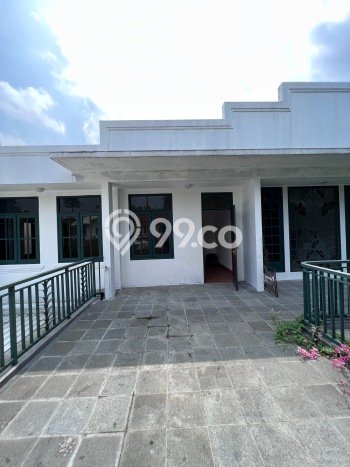 Dijual Rumah Premium dengan Fasilitas Sekitar Komplit di Cinere, Depok Dijual Rumah Premium dengan Fasilitas Sekitar Komplit di Cinere, Depok