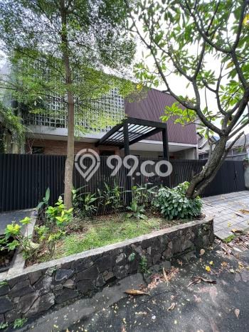 Rumah Elit Modern Tanpa Renovasi di Lebak Bulus Jakarta Selatan Rumah Elit Modern Tanpa Renovasi di Lebak Bulus Jakarta Selatan