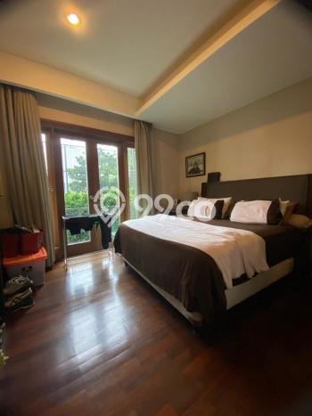 Siap Huni Rumah Mewah 4 Kamar di Kebayoran Baru Dekat ke Mana Pun Siap Huni Rumah Mewah 4 Kamar di Kebayoran Baru Dekat ke Mana Pun