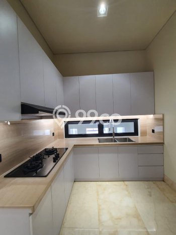 Dijual Rumah Luas Megah Dengan View Eksklusif di Kemang, Jakarta Selatan Dijual Rumah Luas Megah Dengan View Eksklusif di Kemang, Jakarta Selatan