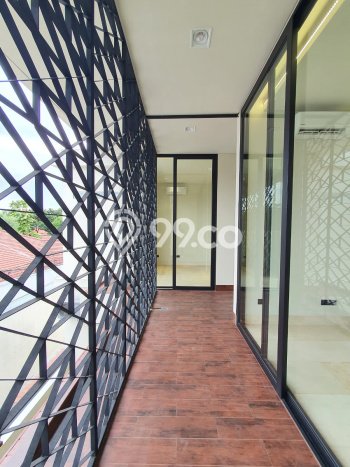 Dijual Rumah Luas Megah Dengan View Eksklusif di Kemang, Jakarta Selatan Dijual Rumah Luas Megah Dengan View Eksklusif di Kemang, Jakarta Selatan