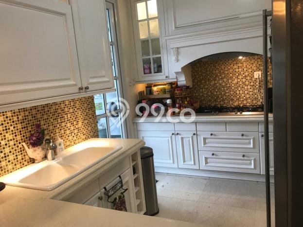 Rumah Eksklusif Siap Huni LT 387m2 di Kebayoran Baru, Jakarta Selatan Rumah Eksklusif Siap Huni LT 387m2 di Kebayoran Baru, Jakarta Selatan