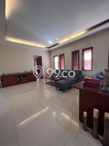 Rumah Elit Modern Siap Huni di Pondok Labu Jakarta Selatan Rumah Elit Modern Siap Huni di Pondok Labu Jakarta Selatan