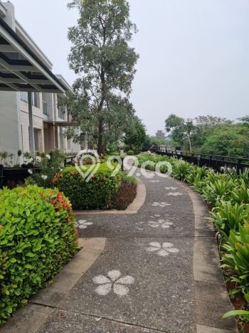 Rumah Luxury Modern Tanpa Renovasi di Lebak Bulus Jakarta Selatan Rumah Luxury Modern Tanpa Renovasi di Lebak Bulus Jakarta Selatan