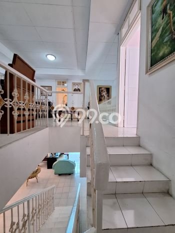 Dijual Rumah Premium dengan Fasilitas Sekitar Komplit di Tebet, Jakarta Selatan Dijual Rumah Premium dengan Fasilitas Sekitar Komplit di Tebet, Jakarta Selatan