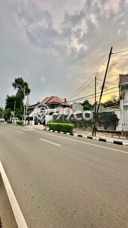 Lahan untuk Dijual di Kebayoran Baru Jakarta Selatan Luas 605m2 Lahan untuk Dijual di Kebayoran Baru Jakarta Selatan Luas 605m2