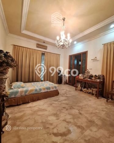 Siap Huni Hunian Elit 5 Kamar di Tebet Dekat ke Mana Saja Siap Huni Hunian Elit 5 Kamar di Tebet Dekat ke Mana Saja