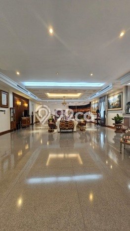 Rumah Mewah LB 3000m2 Siap Pakai Desain Elegan di Kemang, Jakarta Selatan Rumah Mewah LB 3000m2 Siap Pakai Desain Elegan di Kemang, Jakarta Selatan