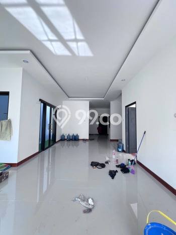 Rumah Bagus di Cinere, Depok, Luas 175m² Bangunan 230m² HARGA MENARIK! Rumah Bagus di Cinere, Depok, Luas 175m² Bangunan 230m² HARGA MENARIK!