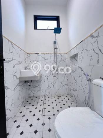 Rumah Bagus di Cinere, Depok, Luas 175m² Bangunan 230m² HARGA MENARIK! Rumah Bagus di Cinere, Depok, Luas 175m² Bangunan 230m² HARGA MENARIK!