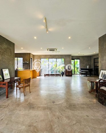 Rumah Luxury Modern Siap Huni di Cinere Jakarta Selatan Rumah Luxury Modern Siap Huni di Cinere Jakarta Selatan