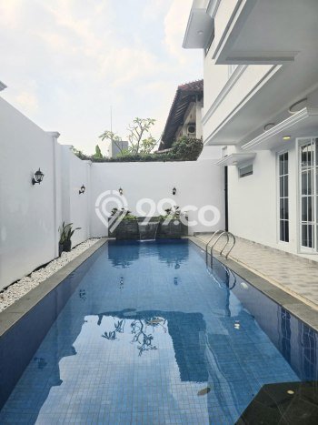 Dijual Murah Rumah dengan 4 Kamar Tidur dan 4 Kamar Mandi di Area Lebak Bulus, Jakarta Selatan Dijual Murah Rumah dengan 4 Kamar Tidur dan 4 Kamar Mandi di Area Lebak Bulus, Jakarta Selatan