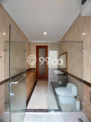 Rumah Bagus Disewakan di Kemang, Jakarta Selatan LT 640m2, LB 500m2 Rumah Bagus Disewakan di Kemang, Jakarta Selatan LT 640m2, LB 500m2