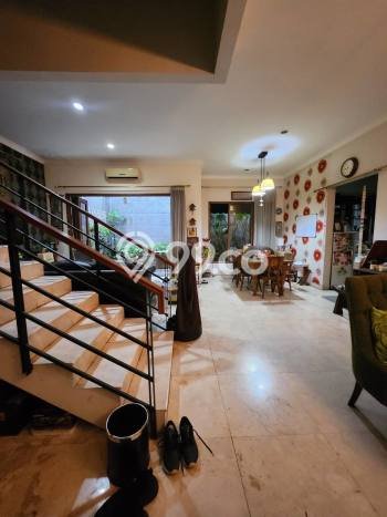 For Sale! Luxury House LT 184m2 Desain Modern di Gandaria For Sale! Luxury House LT 184m2 Desain Modern di Gandaria
