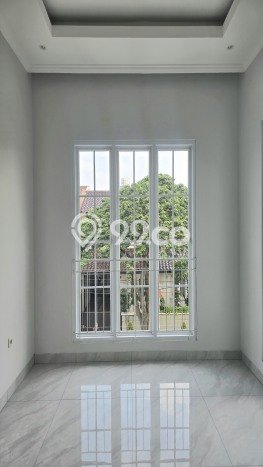 Rumah 4 KT 4 KM Lokasi Premium di Lebak Bulus, Jakarta Selatan Rumah 4 KT 4 KM Lokasi Premium di Lebak Bulus, Jakarta Selatan