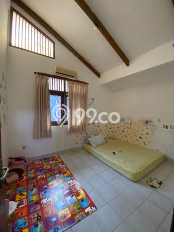 Dijual Rumah Mewah Elegan Dengan View Eksklusif di Lebak Bulus, Jakarta Selatan Dijual Rumah Mewah Elegan Dengan View Eksklusif di Lebak Bulus, Jakarta Selatan