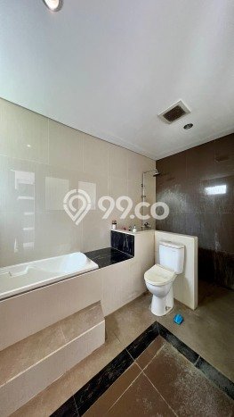 Rumah Elit Modern Tanpa Renovasi di Pondok Indah Jakarta Selatan Rumah Elit Modern Tanpa Renovasi di Pondok Indah Jakarta Selatan