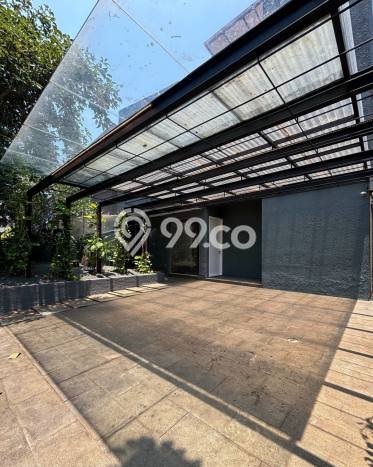 Ready to Use! Premium House LT 150m2 Desain Elegan di Veteran Ready to Use! Premium House LT 150m2 Desain Elegan di Veteran