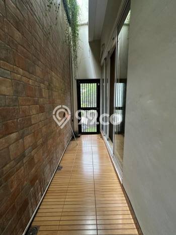 Rumah LT 235m² Harga Menarik di Lebak Bulus, Jakarta Selatan Rumah LT 235m² Harga Menarik di Lebak Bulus, Jakarta Selatan