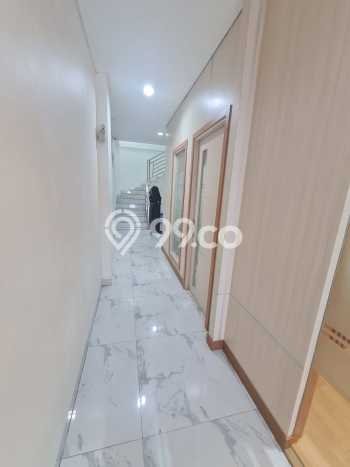 Unit Ruko Dijual di Jakarta Selatan LT 192m2 & LB 372m2 Unit Ruko Dijual di Jakarta Selatan LT 192m2 & LB 372m2