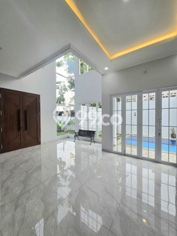 Dijual Murah Rumah dengan 4 Kamar Tidur dan 4 Kamar Mandi di Area Lebak Bulus, Jakarta Selatan Dijual Murah Rumah dengan 4 Kamar Tidur dan 4 Kamar Mandi di Area Lebak Bulus, Jakarta Selatan
