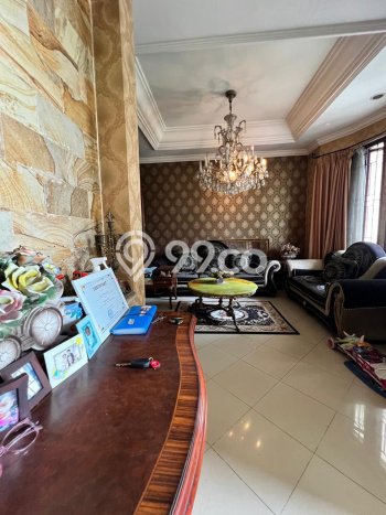 Siap Huni Rumah Mewah 3 Kamar di Cinere Dekat ke Mana Pun Siap Huni Rumah Mewah 3 Kamar di Cinere Dekat ke Mana Pun