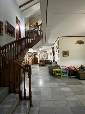 Dijual Rumah Mewah Elegan Dengan View Eksklusif di Lebak Bulus, Jakarta Selatan Dijual Rumah Mewah Elegan Dengan View Eksklusif di Lebak Bulus, Jakarta Selatan