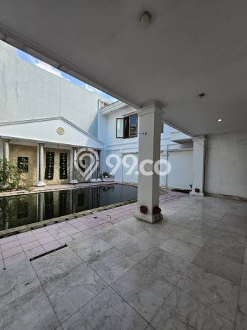 Rumah Elit Modern Tanpa Renovasi di Kuningan Jakarta Selatan Rumah Elit Modern Tanpa Renovasi di Kuningan Jakarta Selatan