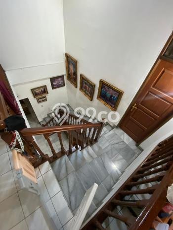 Dijual Rumah Mewah Elegan Dengan View Eksklusif di Lebak Bulus, Jakarta Selatan Dijual Rumah Mewah Elegan Dengan View Eksklusif di Lebak Bulus, Jakarta Selatan