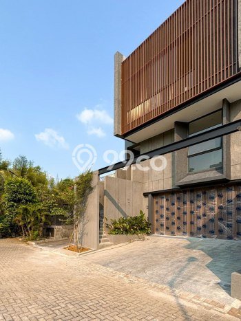 Jual Rumah Mewah Elegan Dengan View Cantik di Lebak Bulus, Jakarta Selatan Jual Rumah Mewah Elegan Dengan View Cantik di Lebak Bulus, Jakarta Selatan