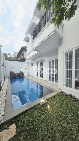 Rumah 4 KT 4 KM Lokasi Premium di Lebak Bulus, Jakarta Selatan Rumah 4 KT 4 KM Lokasi Premium di Lebak Bulus, Jakarta Selatan