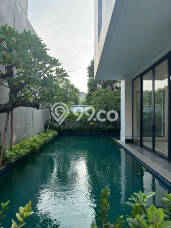 Rumah Elit LB 1000m2 Siap Huni Desain Elegan di Pondok Indah, Jakarta Selatan Rumah Elit LB 1000m2 Siap Huni Desain Elegan di Pondok Indah, Jakarta Selatan