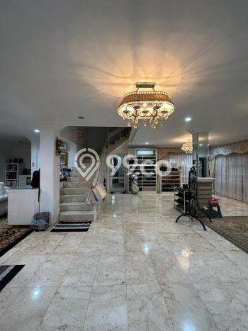 Rumah Mewah LB 480m2 Siap Pakai Desain Elegan di Jati Padang, Jakarta Selatan Rumah Mewah LB 480m2 Siap Pakai Desain Elegan di Jati Padang, Jakarta Selatan