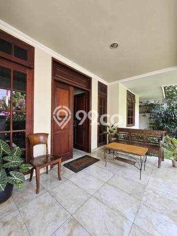 Rumah Elit LB 600m2 Siap Pakai Desain Elegan di Pondok Indah, Jakarta Selatan Rumah Elit LB 600m2 Siap Pakai Desain Elegan di Pondok Indah, Jakarta Selatan