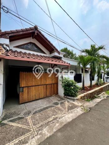 Rumah Luxury Modern Tanpa Renovasi di Lebak Bulus Jakarta Selatan Rumah Luxury Modern Tanpa Renovasi di Lebak Bulus Jakarta Selatan