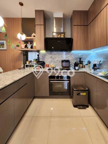 Ready to Use! Luxury House LT 150m2 Desain Elegan di Ampera Ready to Use! Luxury House LT 150m2 Desain Elegan di Ampera