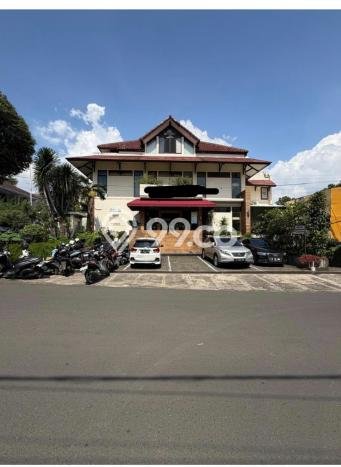 Unit Kantor Dijual di Kebayoran Baru Jakarta Selatan Luas Tanah 552m2, Luas Bangunan 614m2 Unit Kantor Dijual di Kebayoran Baru Jakarta Selatan Luas Tanah 552m2, Luas Bangunan 614m2