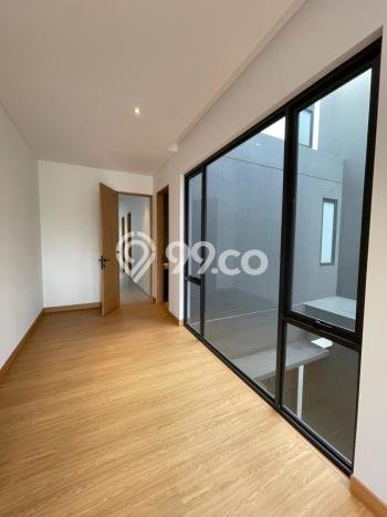 Rumah Elit Modern Tanpa Renovasi di Cipete Jakarta Selatan Rumah Elit Modern Tanpa Renovasi di Cipete Jakarta Selatan