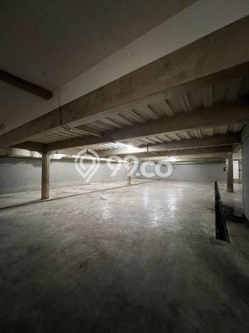 Unit Komersial Dijual di Jakarta Selatan LT 1696m2 & LB 1044m2 Unit Komersial Dijual di Jakarta Selatan LT 1696m2 & LB 1044m2